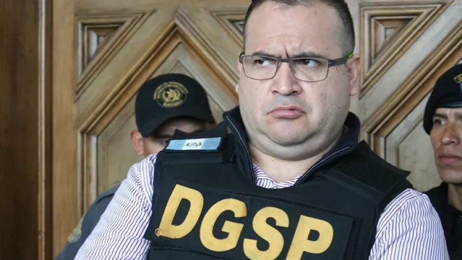 FGR exhibe mala conducta de Javier Duarte y complica su intento de libertad anticipada