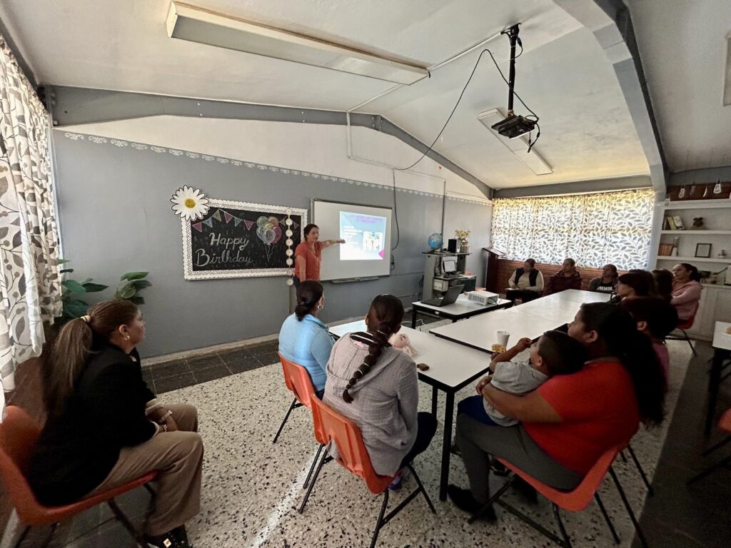 Instituto Municipal de la Mujer fortalece la prevención y la convivencia familiar con pláticas informativas
