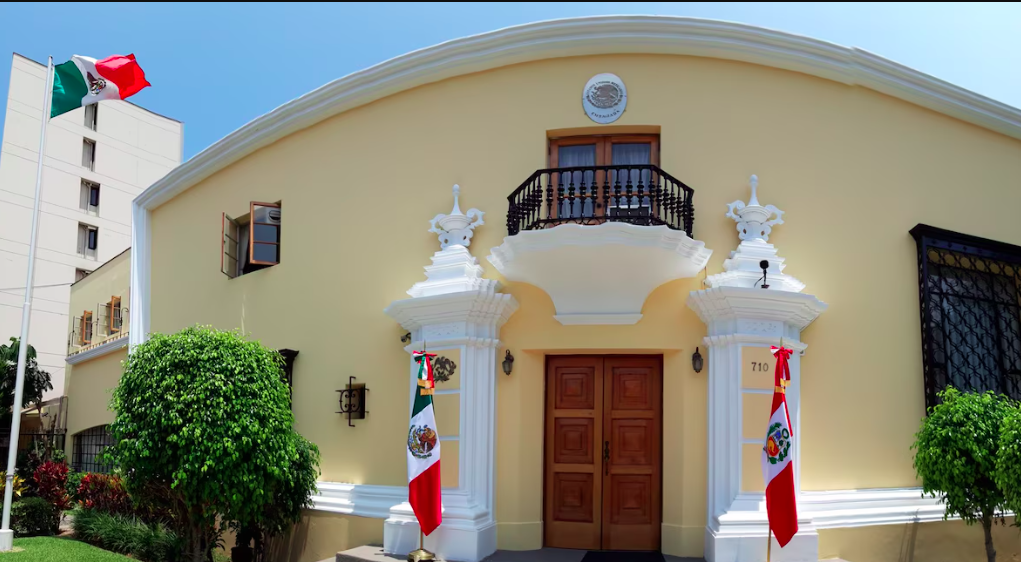 México responde a Perú reduciendo emisión de visas