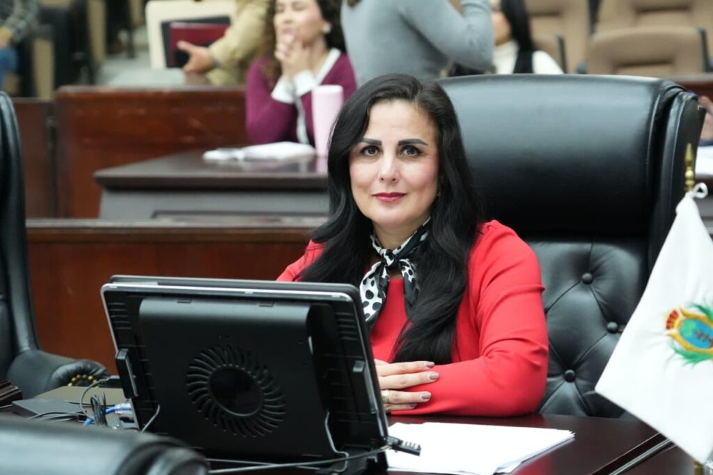 Presenta Georgina Solorio iniciativa para impulsar habilidades digitales e inteligencia artificial en jóvenes de Durango