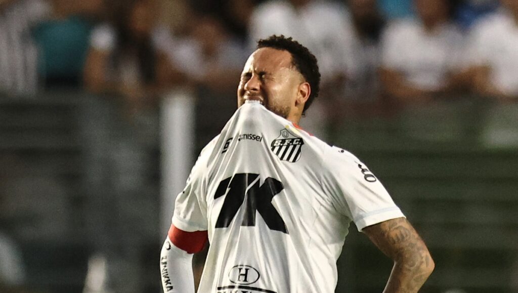 Neymar se enfrenta a una nueva lesión: fuera de las canchas hasta 2025