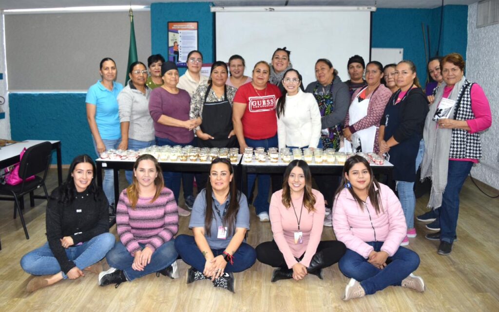 Mujeres duranguenses transforman su vida con talleres y apoyo de los Centros LIBRE