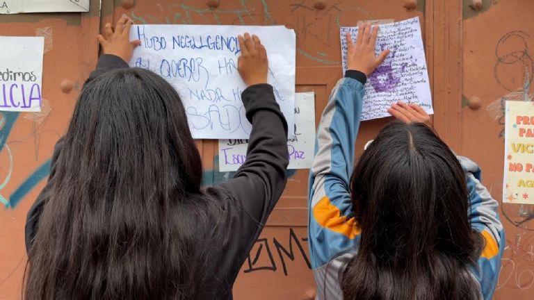 Alumno altera fotos de 400 de sus compañeros con IA y crea catálogo de contenido para adultos; lo vendía en internet
