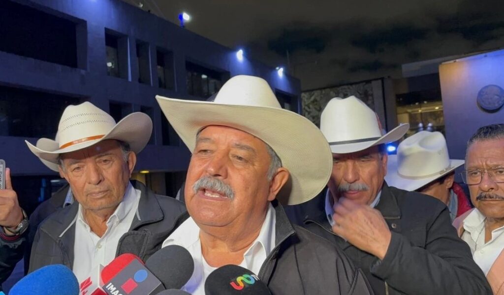 ¡Adiós, bloqueos! Transportistas y campesinos alcanzan acuerdo con el gobierno