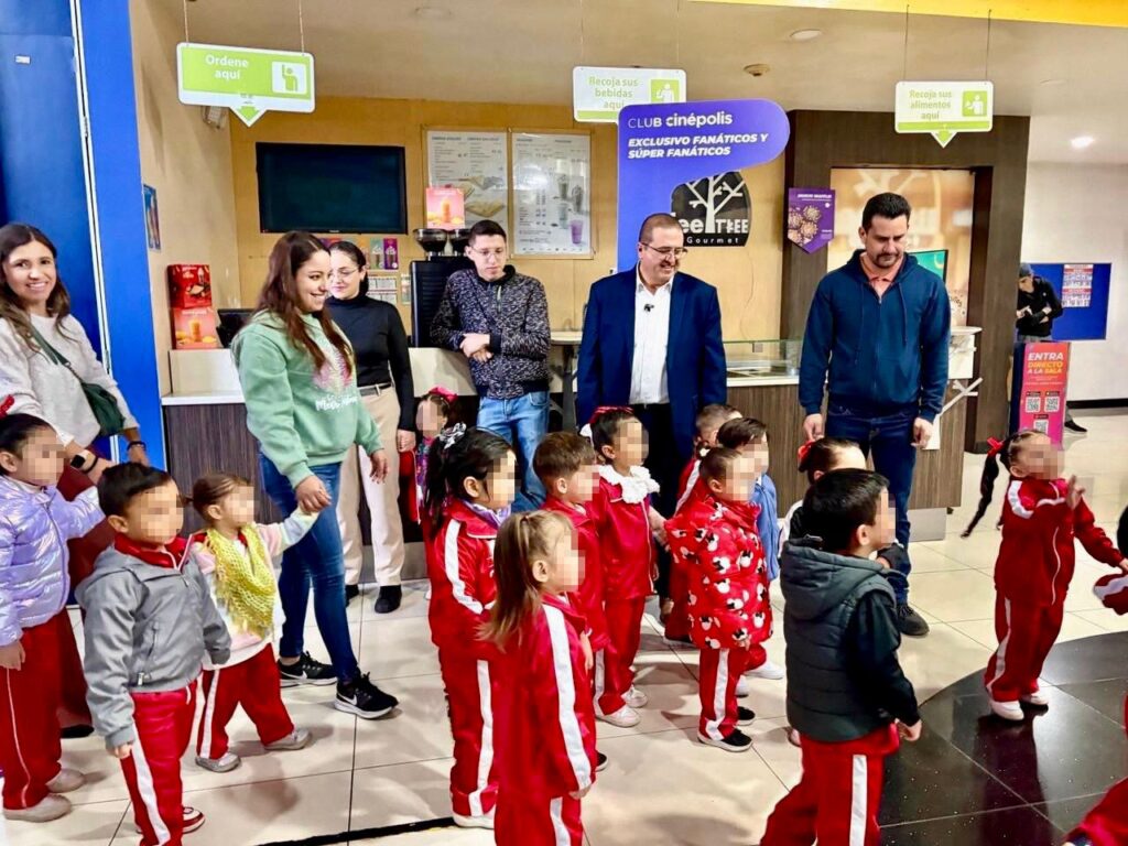 Gobierno de Parral y Fundación Cinépolis fortalecen la convivencia infantil con función de cine