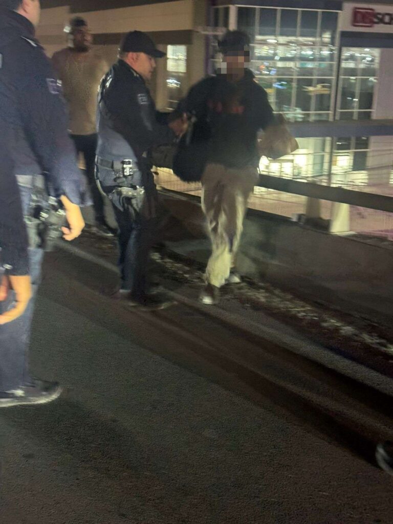 Policías municipales evitan una tragedia en Ciudad Juárez