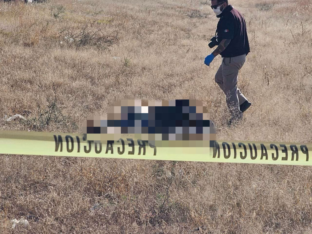 Hallan cuerpo de hombre con signos de violencia en el Libramiento Oriente