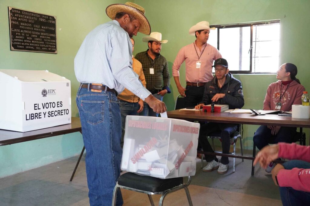 Buscan fortalecer transparencia y rendición de cuentas en juntas municipales