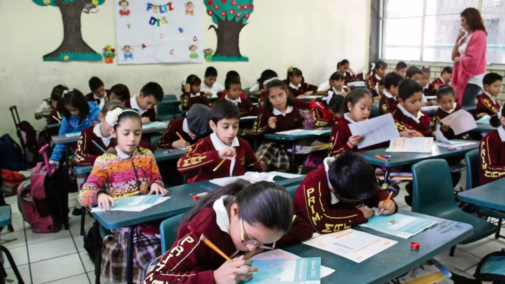 SEP presenta Plan 2026 para la educación con nuevas escuelas y materias