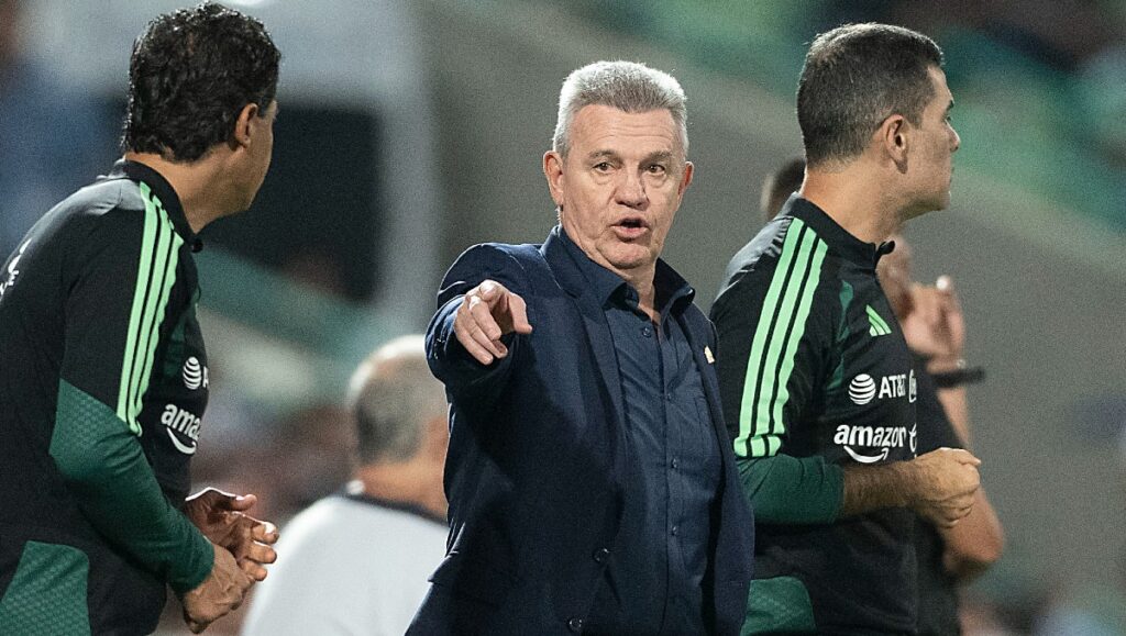 Javier Aguirre asegura que no quiere jugadores que no soporten las criticas
