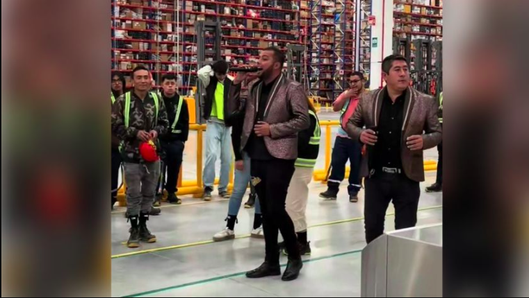 RH sorprende a empleados con banda en pleno trabajo