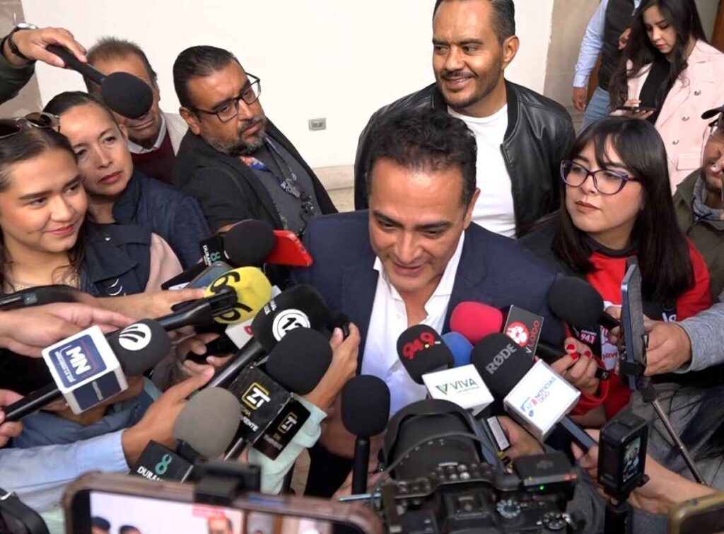Toño Ochoa impulsa noviembre como mes de prevención del cáncer de próstata