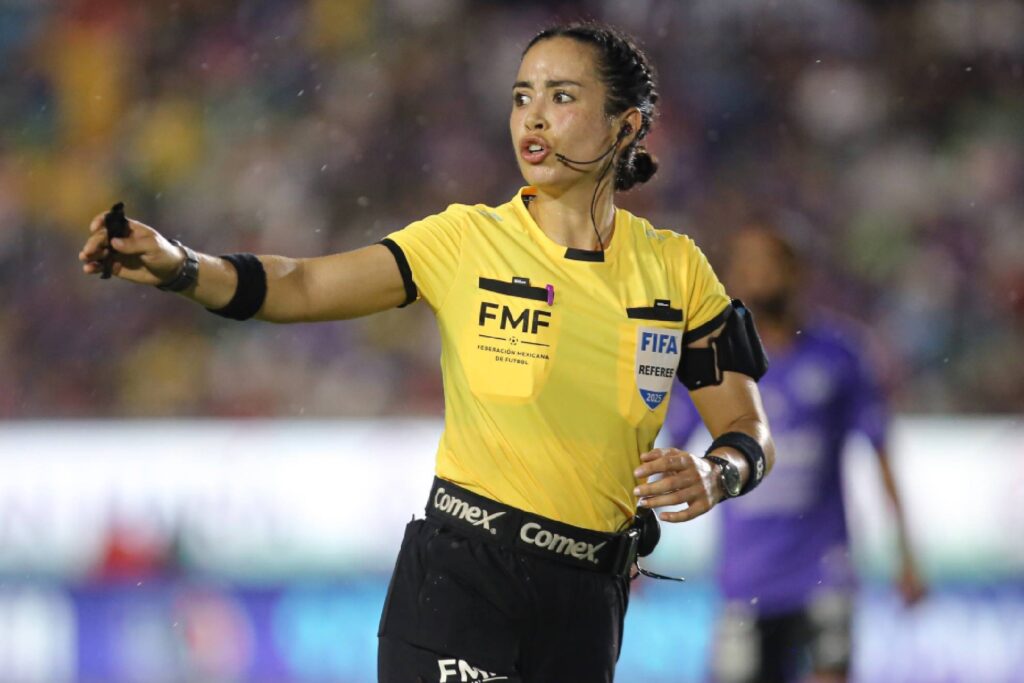 Katia Itzel García: Vuelve a ser nominada como Mejor Árbitra