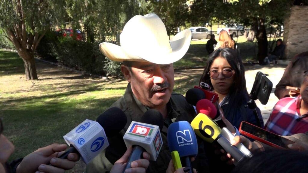 Mezquital busca invertir 14 MDP en caravanas de salud y maquinaria para mejorar caminos