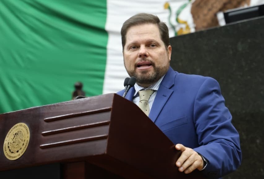 Ley Silla en Durango; Otniel García propone incluir a trabajadores de los tres poderes