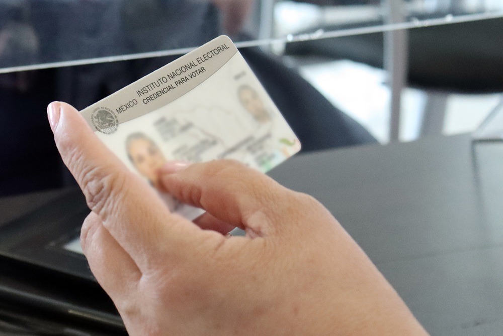 INE inicia proceso de licitación para la producción de credencial para votar 2026-2031