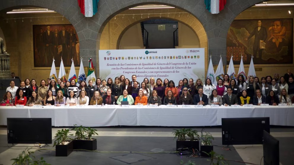 Secretaría de las Mujeres y legisladoras acuerdan el ‘Pacto de Xicoténcatl’ para homologar leyes contra abuso sexual