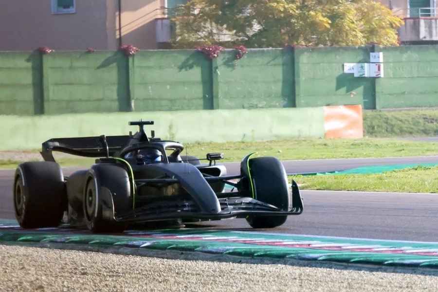 Sergio Pérez regresa al circuito con Cadillac: una nueva era comienza