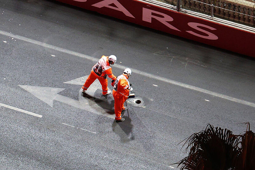 Problemas en el GP de Las Vegas: Tapa de alcantarilla forzó suspensión de pruebas
