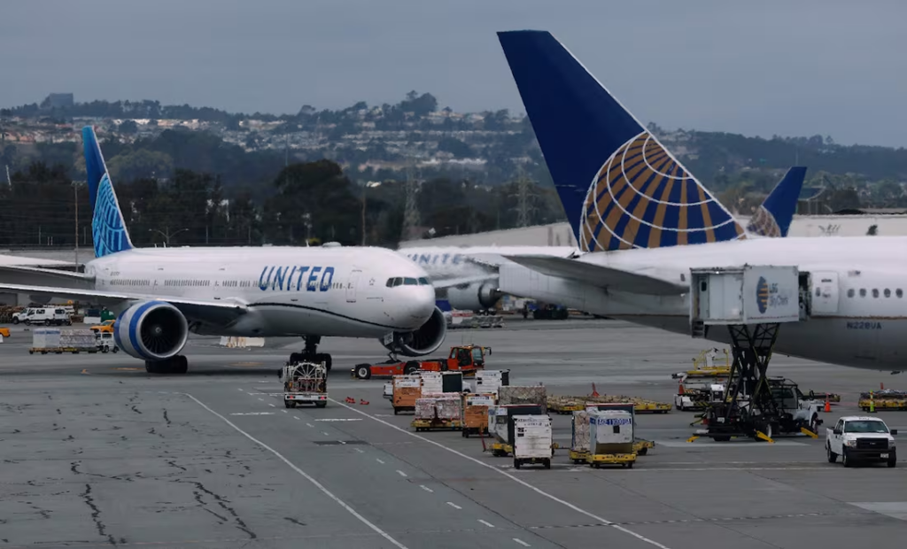 Chocan 2 aviones en Nueva York tras falta de operadores en EE.UU. por cierre del gobierno federal