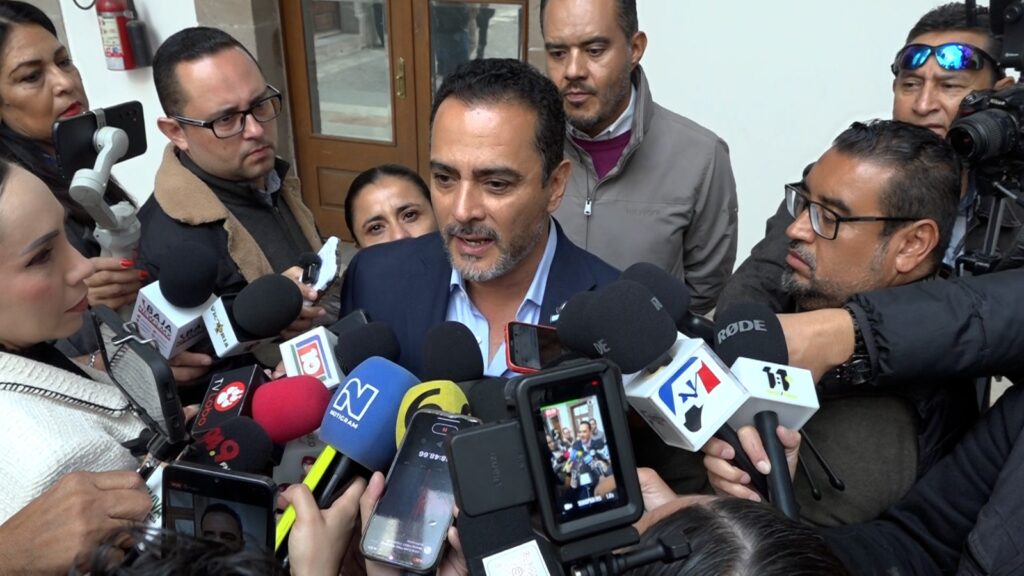 Más de 2 mil millones de pesos se invertirán en obras para Durango: Toño Ochoa