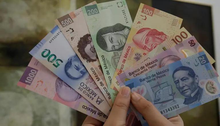 Banxico alerta: usar billetes falsos puede implicar hasta 12 años de cárcel