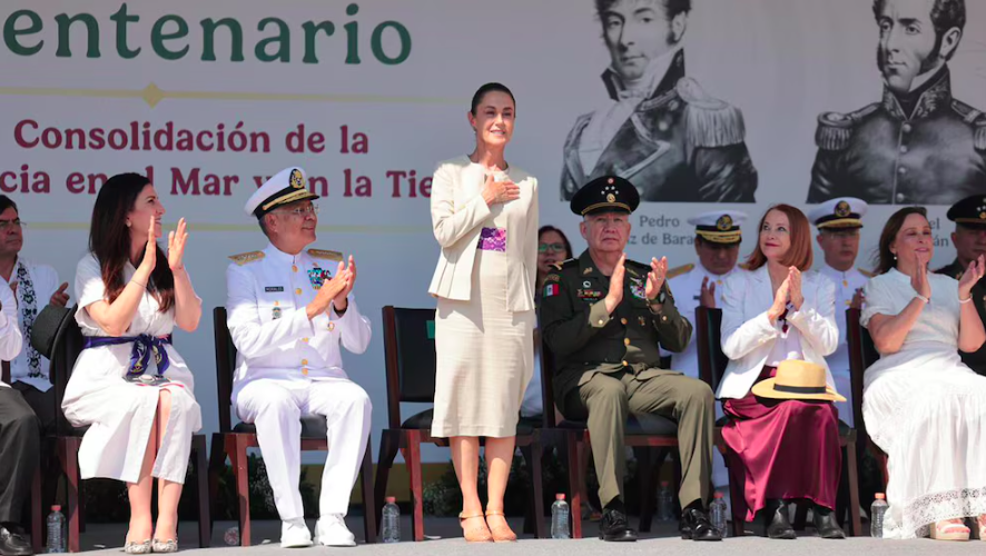 Sheinbaum conmemora los 200 años de la Independencia en el Mar