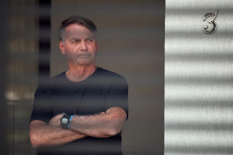 Supremo de Brasil tiene mayoría para confirmar pena de 27 de años de cárcel contra Bolsonaro