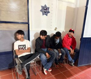 Sorprenden a menor de 12 años con réplica de arma real