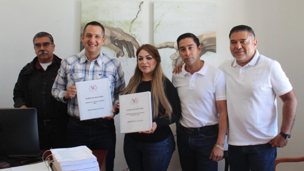 Formalizan Entrega-Recepción del Ayuntamiento de Vicente Guerrero