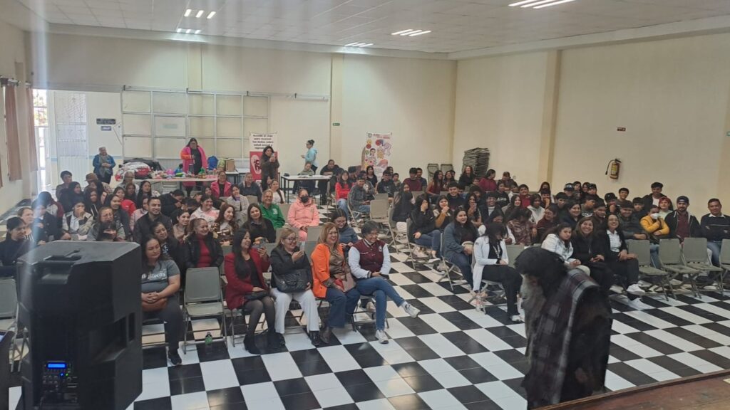 Promoviendo la Salud Mental, realizan actividad recaudatoria Invernal