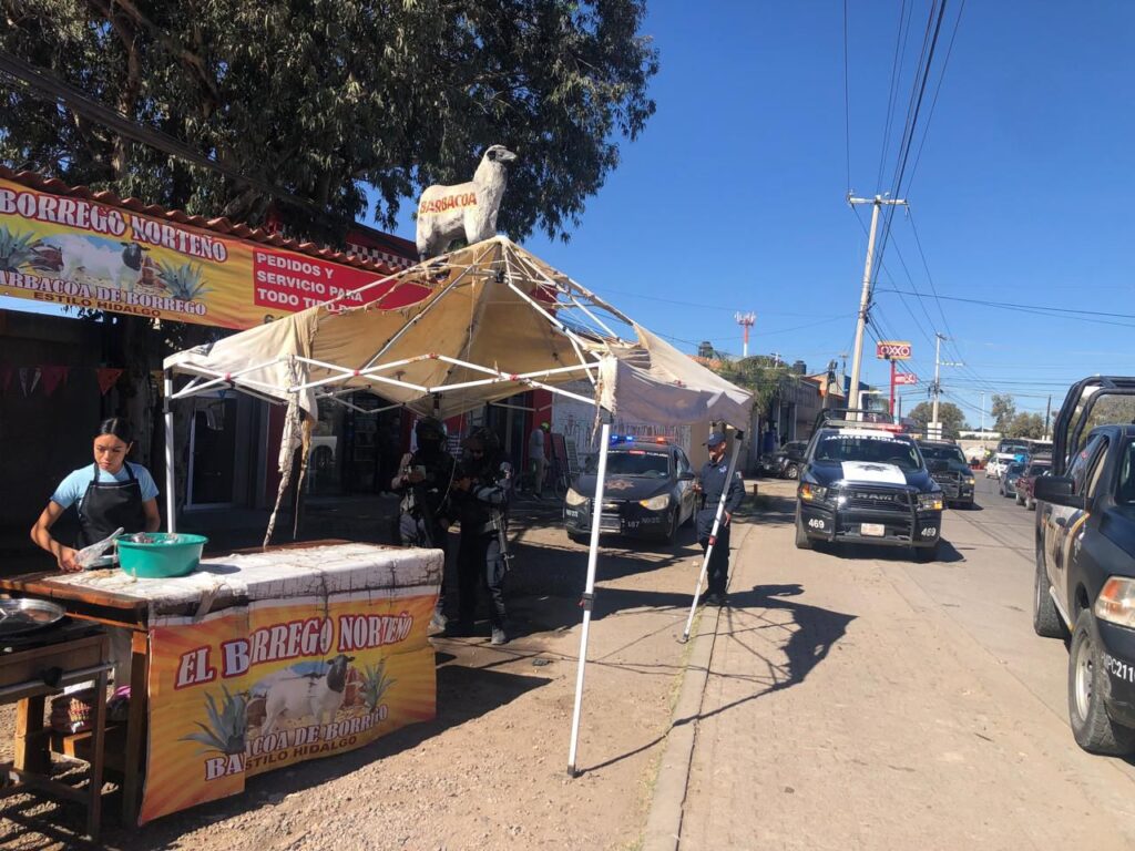 Flamazo en puesto de comida deja mujer lesionada