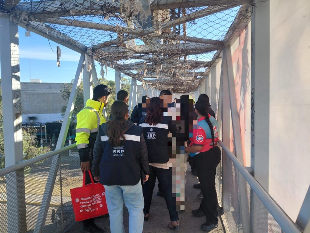 Salva Línea Amarilla a joven mujer de autolesionarse