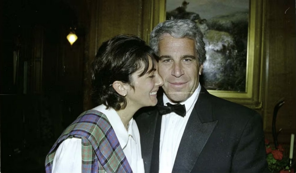 Ghislaine Maxwell, cómplice de Jeffrey Epstein, pedirá a Trump reducir su condena