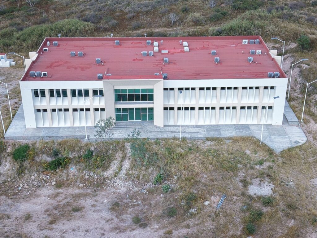 Tecnológico de Santiago estrenará edificio con 12 aulas gracias a apoyo estatal