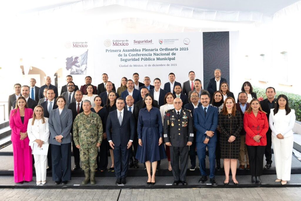 La alcaldesa de Tlaquepaque participa en la Asamblea Nacional de Seguridad