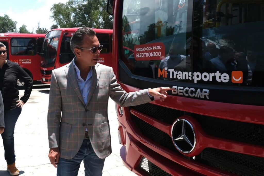 Anuncia Pablo Lemus  apoyos para frenar el incremento al transporte público en Jalisco