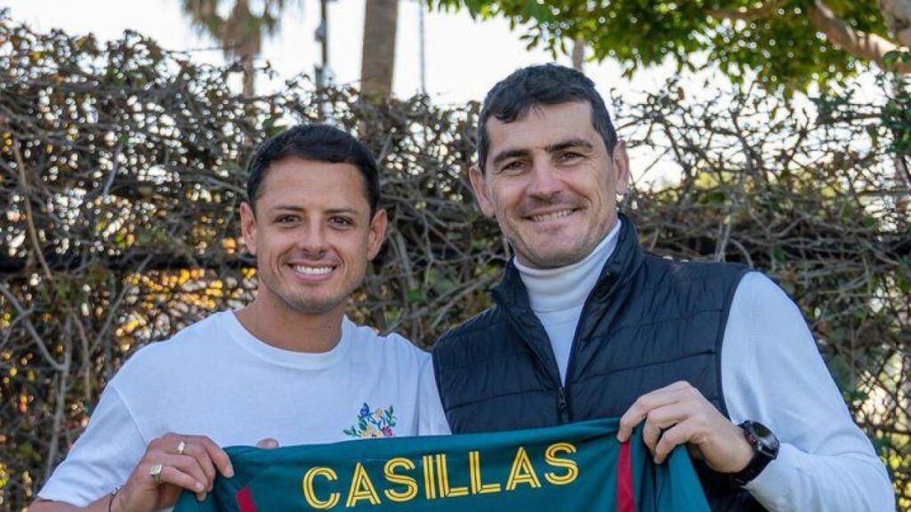 Mural de Chicharito y Casillas causa sensación en Redes Sociales