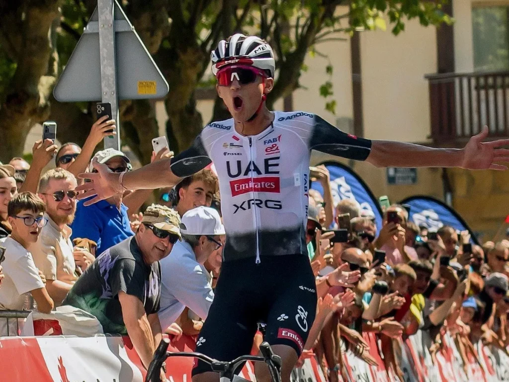 Isaac del Toro competirá en el Tour de Francia 2026 con el UAE Team Emirates-XRG