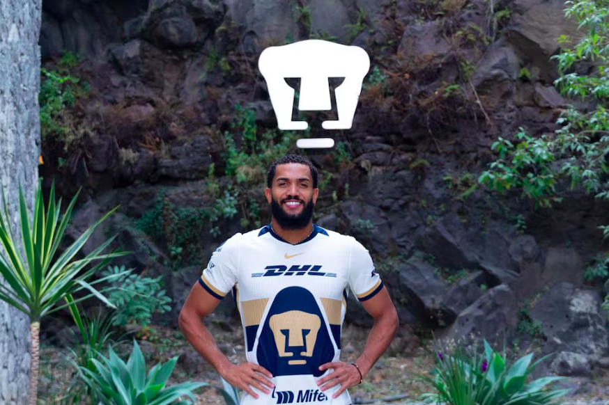 Pumas presenta a Juninho Vieira como su nuevo refuerzo