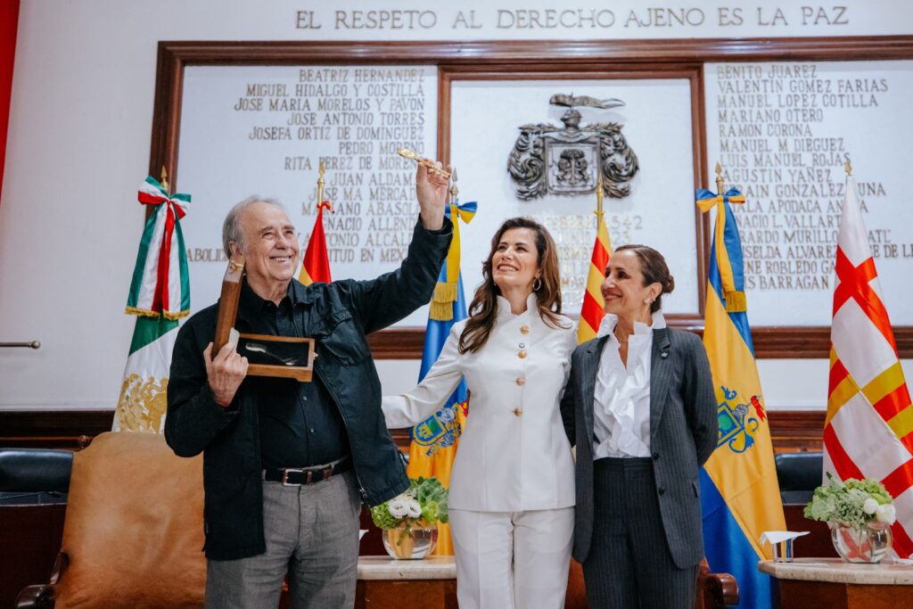 Guadalajara entrega las Llaves de la Ciudad a Joan Manuel Serrat y lo nombra Huésped Distinguido