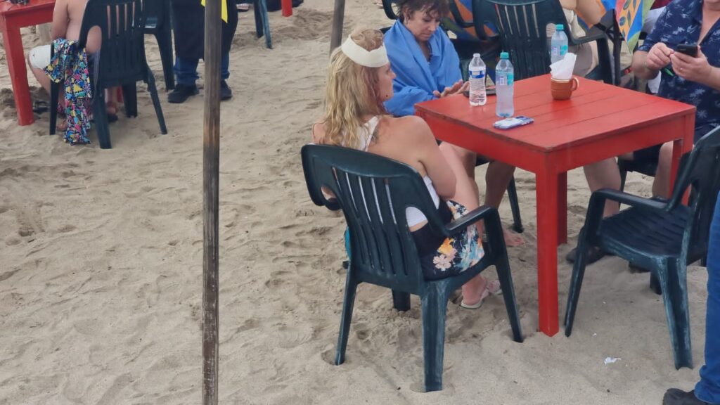 Turista fallece tras choque de lancha con una ballena en Puerto Vallarta