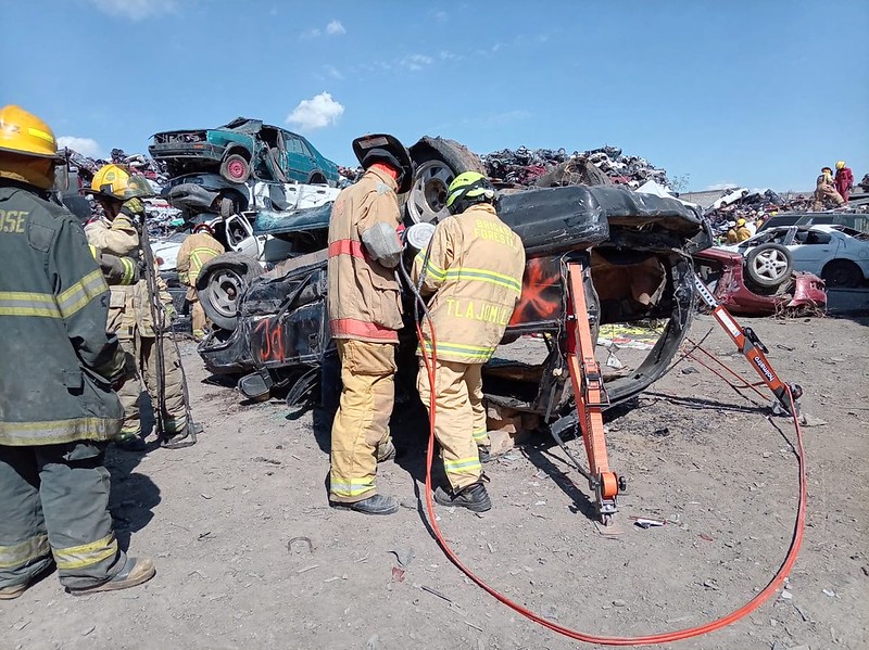 Tlajomulco fortalece la profesionalización en emergencias con curso de Rescate Vehicular
