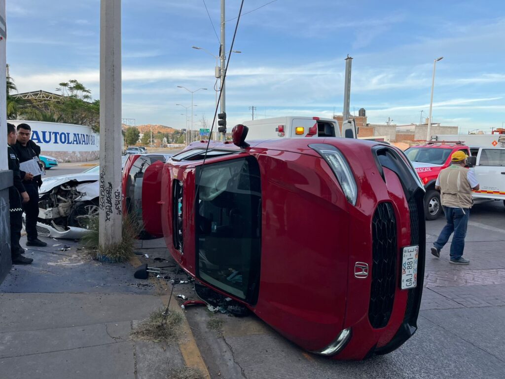 Impresionante accidente en la zona centro de Durango