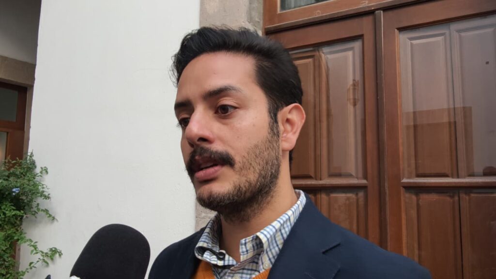 En el marco del Día del Migrante, Alan Espinosa busca impulsar políticas para la protección de sus derechos