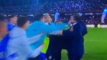 Técnico de Chivas recibe cachetada de jugador de Cruz Azul