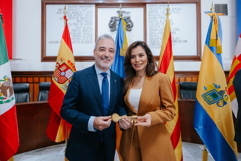 Guadalajara entrega las Llaves de la Ciudad al Alcalde de Barcelona