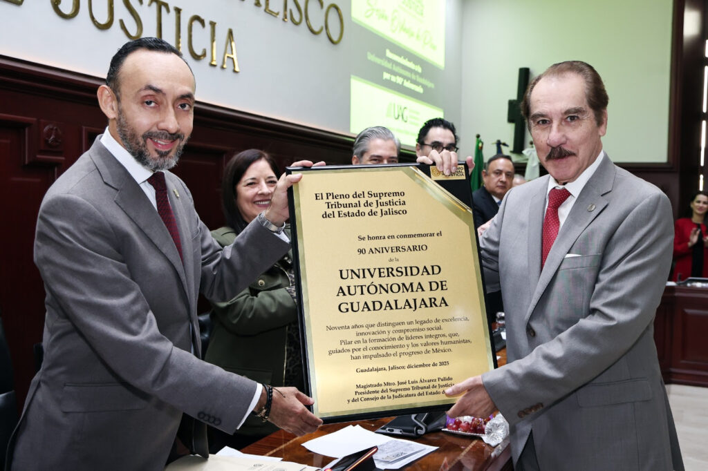 Reconoce Supremo Tribunal de Justicia de Jalisco el legado de 90 años de la UAG