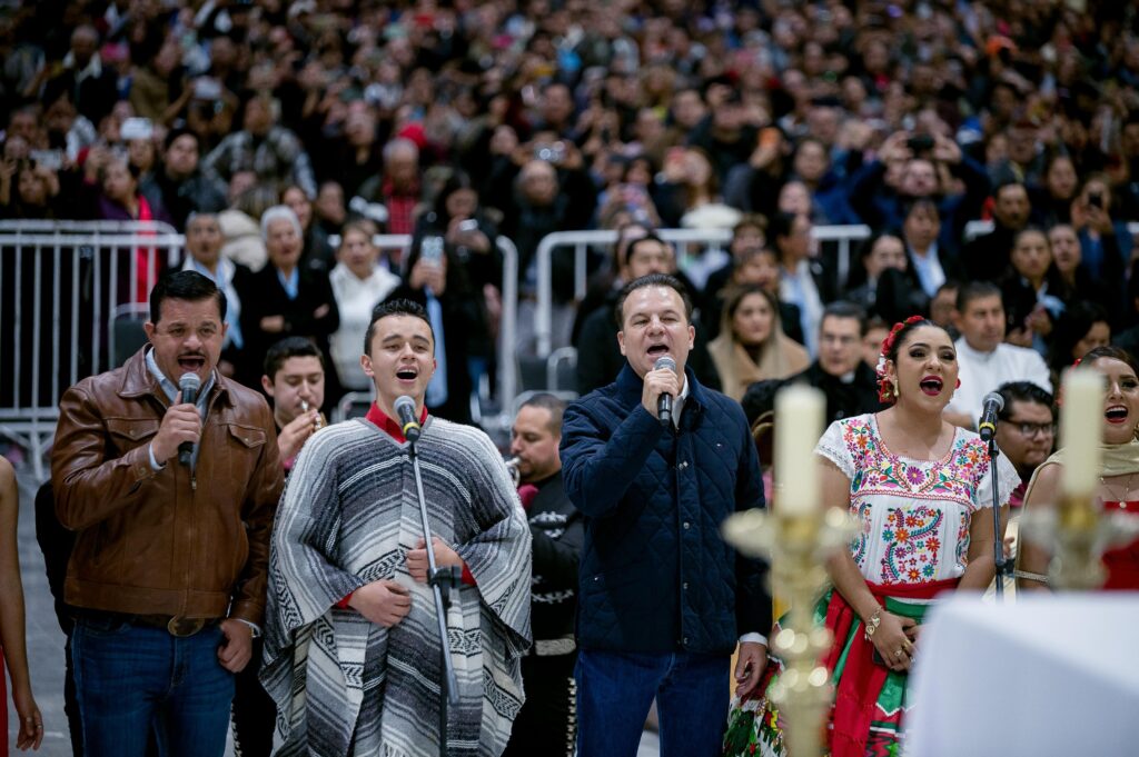 Se mantiene la tradición de 29 años: Esteban y Lauro cantan Las Mañanitas a la Virgen de Guadalupe