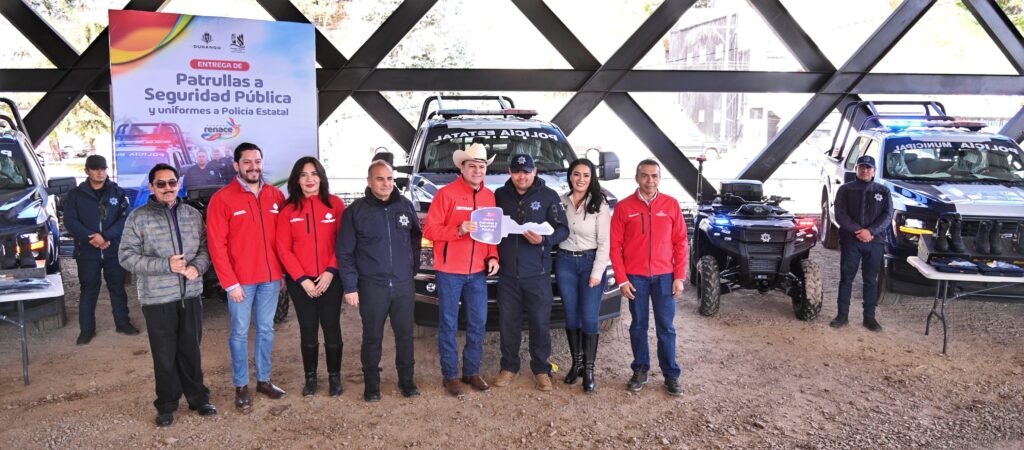 Entrega Esteban patrullas, cuatrimotos y uniformes para reforzar la seguridad en Pueblo Nuevo